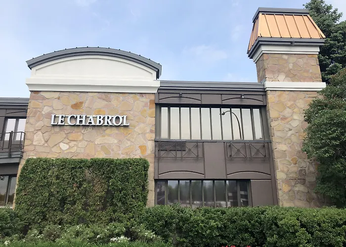 Le Chabrol Hotel&Suites